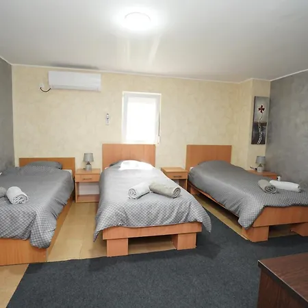 Champions Apartment *